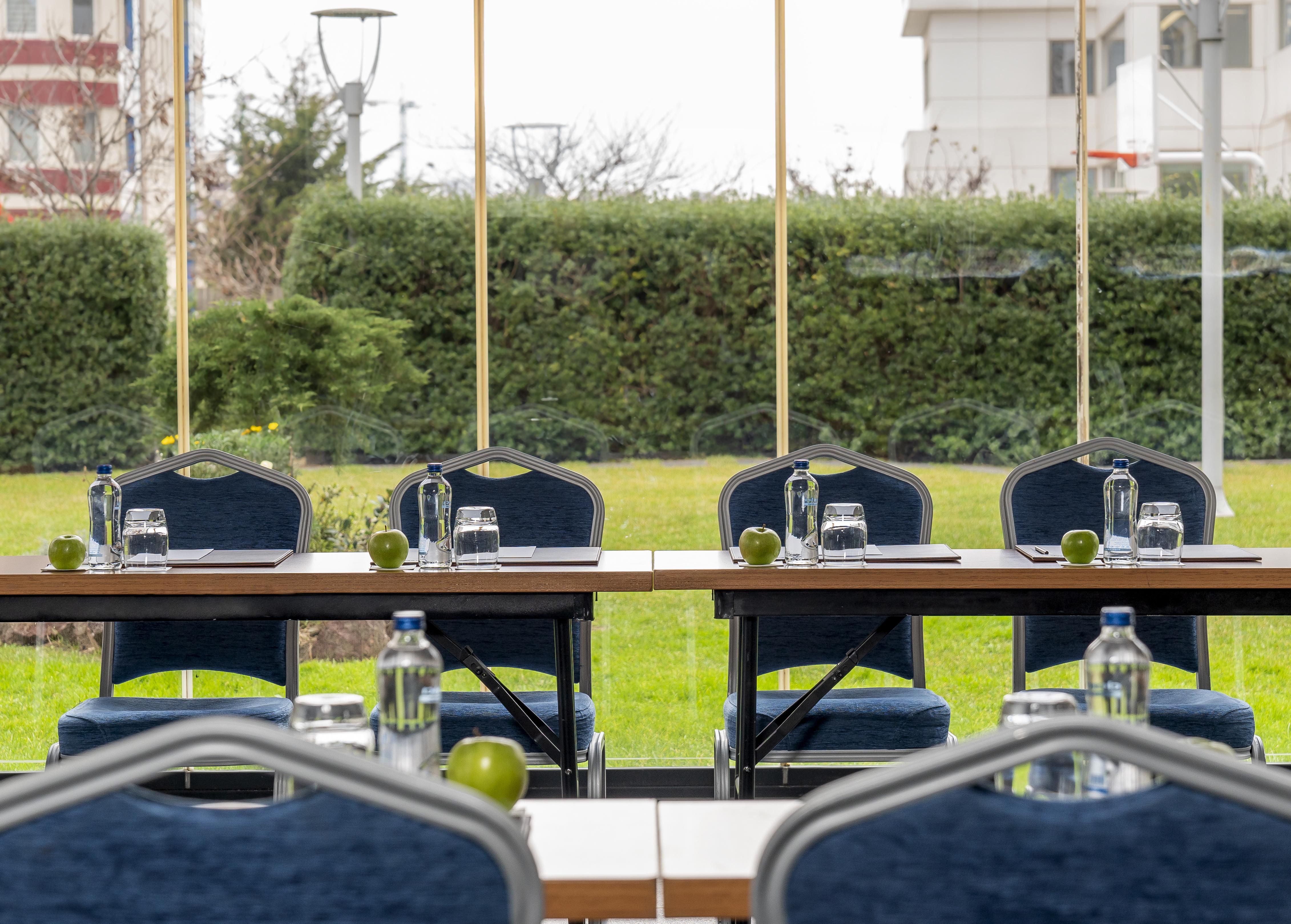 Radisson Blu Hotel Istanbul Asia Luaran gambar Meeting room