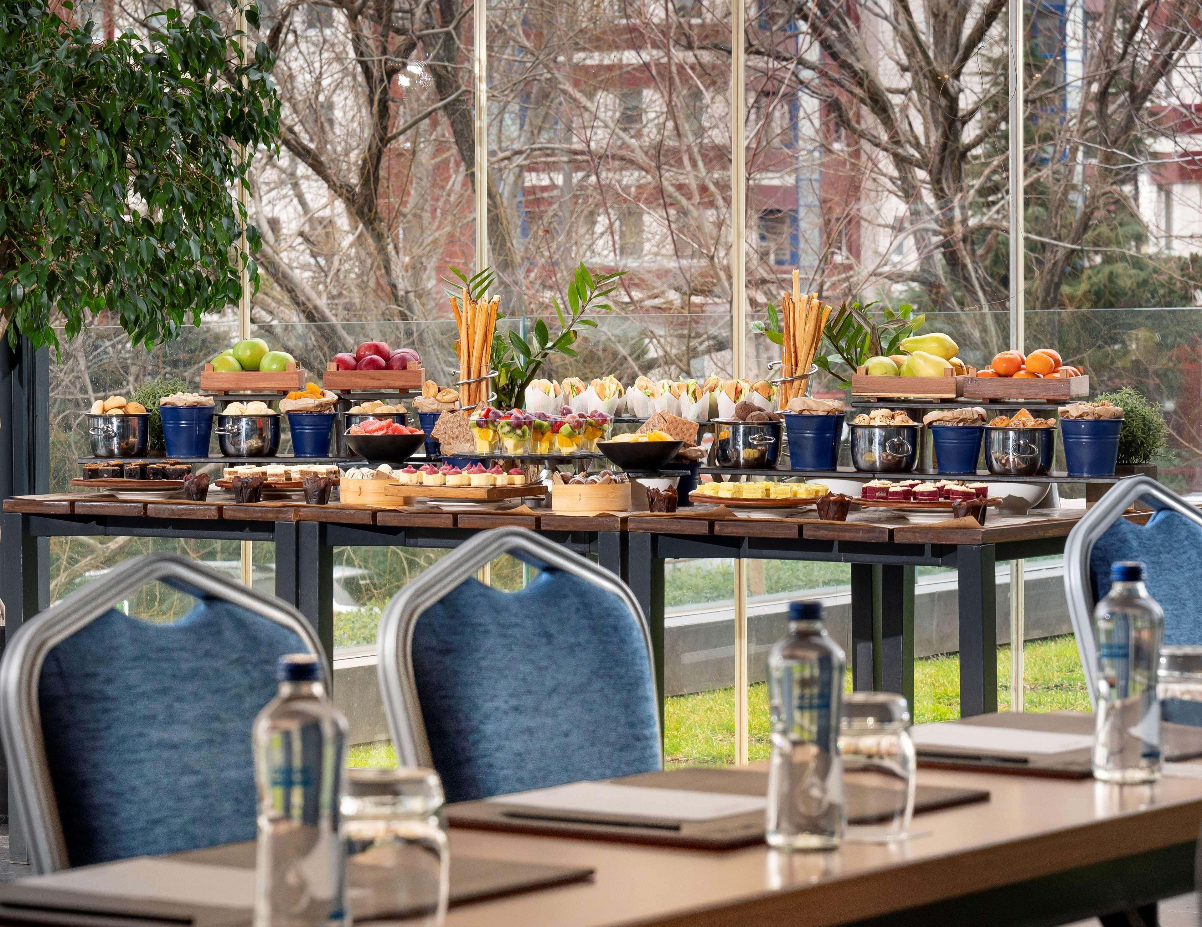 Radisson Blu Hotel Istanbul Asia Luaran gambar Meeting room