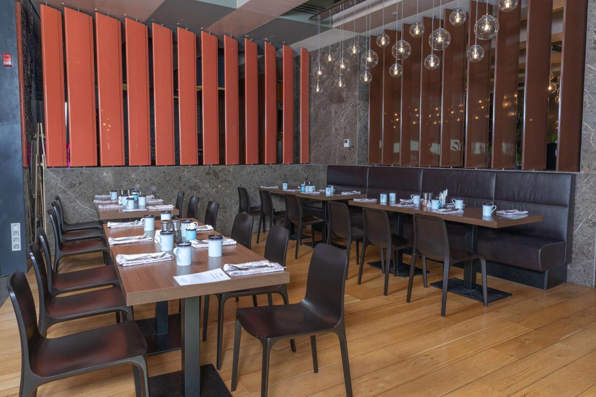 Radisson Blu Hotel Istanbul Asia Luaran gambar Interior of the restaurant